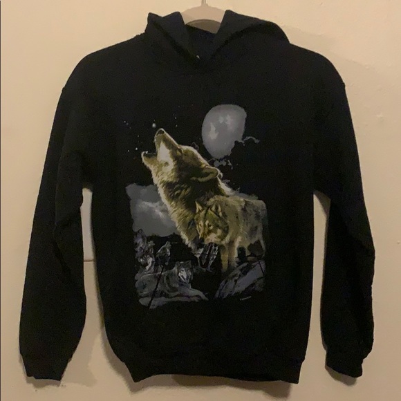 howling wolf hoodie